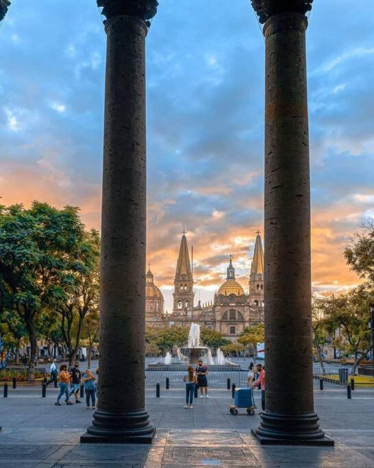 Tu Joya Y Tu Perla Tapatia - Ac, Alberca, Gym En El Corazon De